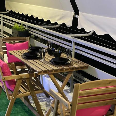 Rafina'S Luxury Apartment מראה חיצוני תמונה